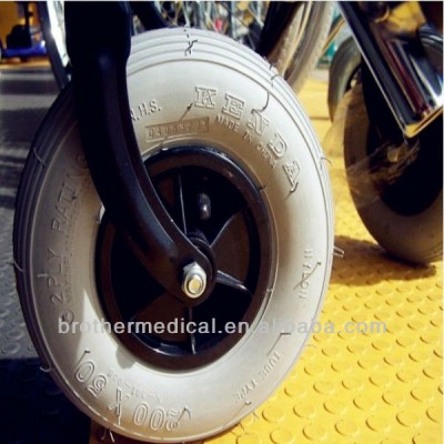 pneumatic wheel for wheelchairs